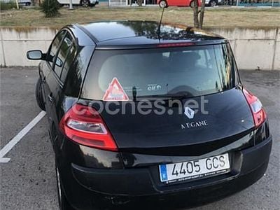 Negro Usado 2008 Renault Mégane II Berlina | 2450 € (Precio justo)