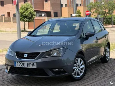 Usado Seat Ibiza ST Style 105 CV (77 kW) 2013 Gris / plata Familiar