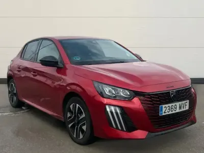 Usado Peugeot 208 Allure 100 CV (73 kW) 2024 Rojo Utilitario