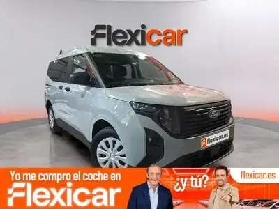 Usado Ford Tourneo Courier Active 125 CV (91 kW) 2024 Verde Monovolumen