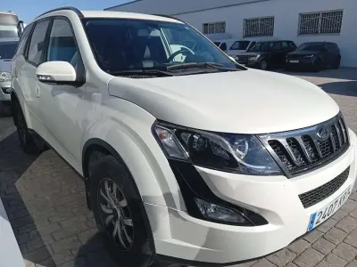 Usado Mahindra XUV500 140 CV (102 kW) 2018 Blanco SUV