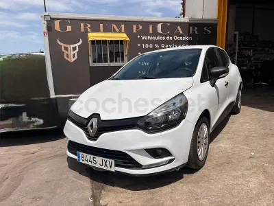 Usado Renault Clio IV LIMITED 75 CV (55 kW) 2017 Blanco Berlina