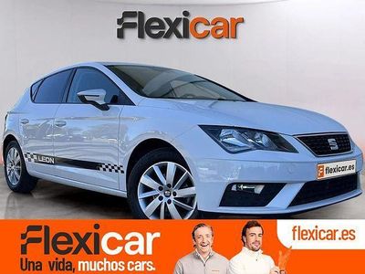 Usado Seat Leon Style 115 CV (84 kW) 2020 Blanco Familiar