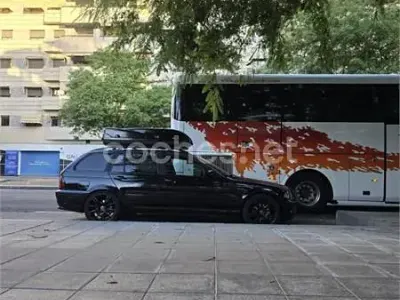 Usado BMW 318 115 CV (84 kW) 1999 Negro Familiar
