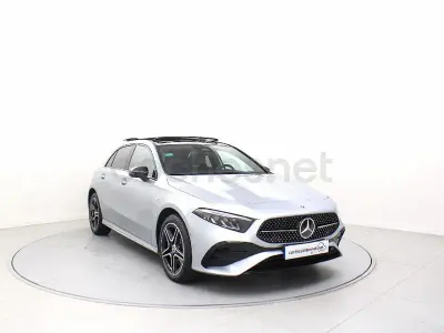 Usado Mercedes A250 218 CV (160 kW) 2025 Gris / plata Berlina