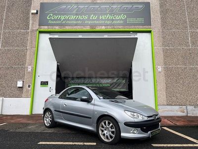 Usado Peugeot 206 138 CV (101 kW) 2003 Gris / plata Descapotable