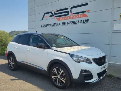 Usado Peugeot 3008 Allure 130 CV (95 kW) 2018 Blanco SUV
