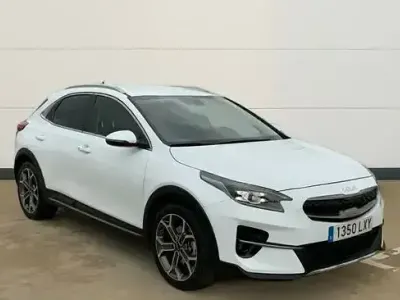 Usado Kia XCeed 141 CV (103 kW) 2022 Blanco SUV