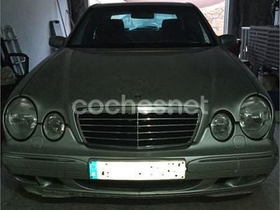 Mercedes E320