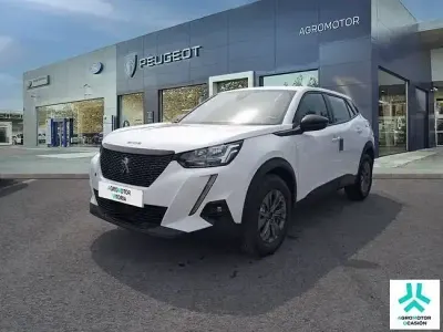 Usado Peugeot 2008 Active 110 CV (80 kW) 2021 Blanco SUV