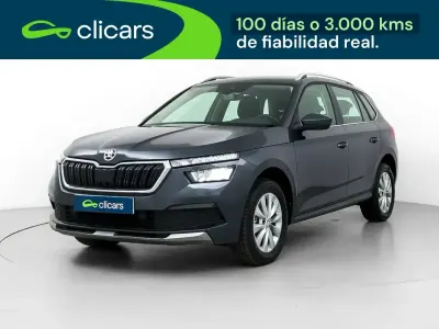 Usado Skoda Kamiq Ambition 110 HP (80 kW) 2021 Cinzento SUV