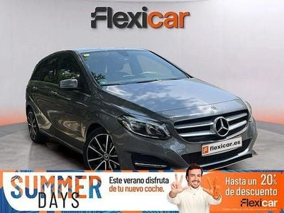 Usado Mercedes B200 136 CV (100 kW) 2018 Gris / plata Monovolumen