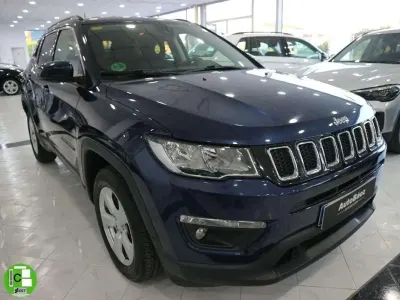 Usado Jeep Compass 120 CV (88 kW) 2018 Azul SUV