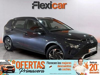 Usado Hyundai Bayon 100 CV (73 kW) 2022 Gris / plata SUV