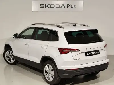 Usado Skoda Karoq Selection 150 HP (110 kW) 2025 Branco SUV