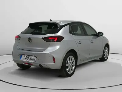 Usado Opel Corsa Edition 101 CV (74 kW) 2023 Gris / plata Berlina