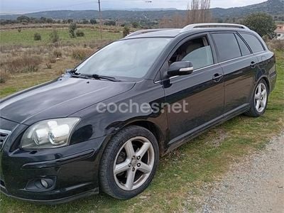Usado Toyota Avensis Executive 150 CV (110 kW) 2006 Negro Familiar
