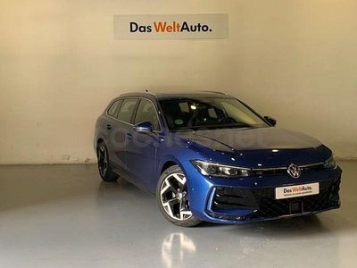 Usado VW Passat R-line 150 CV (110 kW) 2024 Azul Familiar
