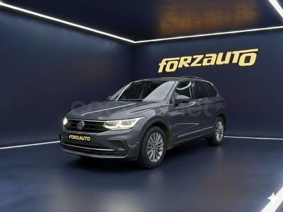 Usado VW Tiguan Life 245 CV (180 kW) 2022 Gris / plata SUV