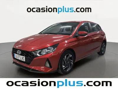Usado Hyundai i20 100 CV (73 kW) 2021 Rojo Utilitario