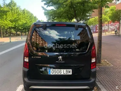 Usado Peugeot Rifter Allure 130 CV (95 kW) 2019 Negro Monovolumen