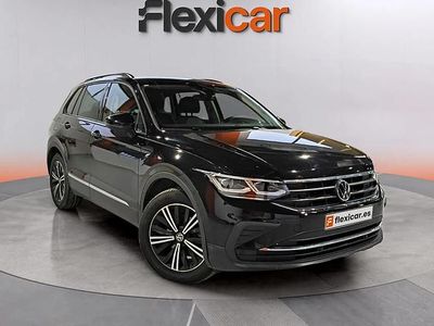 Usado VW Tiguan Life 150 CV (110 kW) 2021 Negro SUV