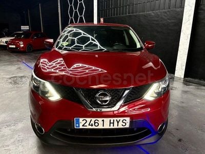 Usado Nissan Qashqai Acenta 110 CV (80 kW) 2015 Granate SUV