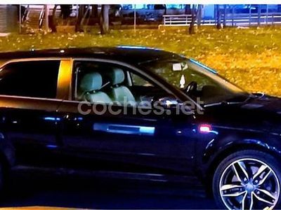 Usado Audi A3 Ambition 250 CV (183 kW) 2006 Negro Utilitario