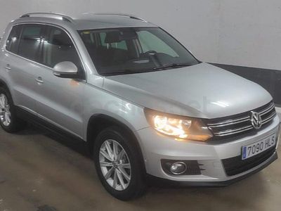Usado VW Tiguan 140 CV (102 kW) 2012 Gris / plata SUV