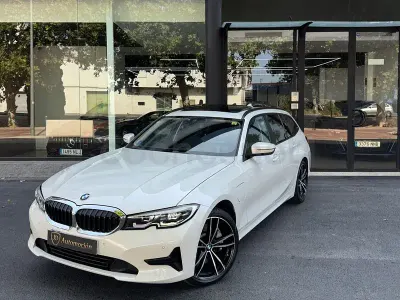 Usado BMW 330e Comfort Edition 292 CV (214 kW) 2021 Blanco Familiar