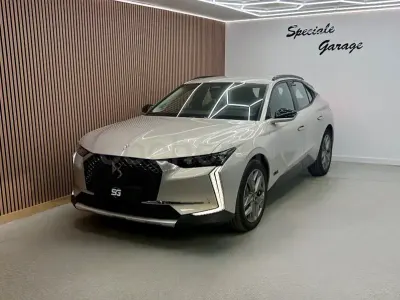 Usado DS Automobiles DS4 Crossback Trocadero 130 CV (95 kW) 2023 Gris / plata SUV