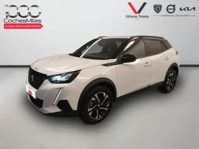 Usado Peugeot 2008 Allure 130 CV (95 kW) 2023 Blanco SUV