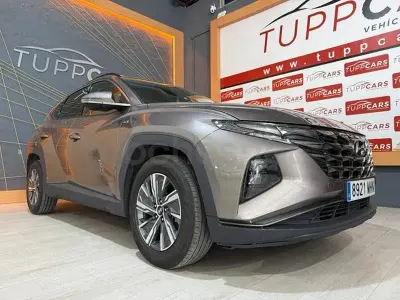 Usado Hyundai Tucson 136 CV (100 kW) 2023 Marrón SUV