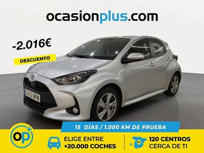 Usado Toyota Yaris Hybrid Active 116 CV (85 kW) 2024 Gris Berlina