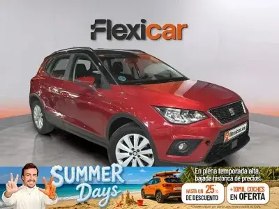 Usado Seat Arona Ecomotive 95 CV (69 kW) 2019 Rojo SUV