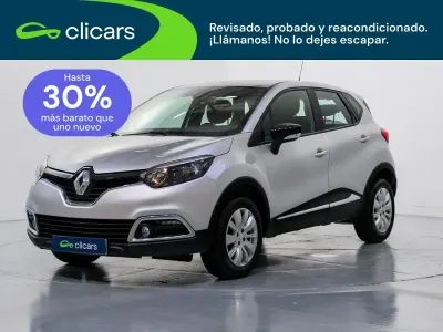 Usado Renault Captur Intens 90 CV (66 kW) 2016 Gris SUV