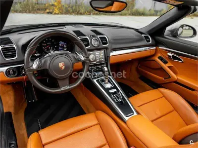Usado Porsche Boxster 265 CV (194 kW) 2015 Gris / plata Descapotable
