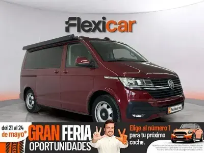 Begagnad VW California Beach 150 HK (110 kW) 2020 Röd Van
