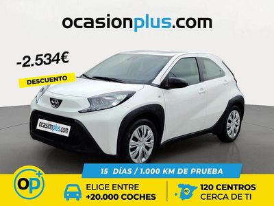 Blanco Usado 2023 Toyota Aygo X Play SUV | 13.450 € (Precio justo)