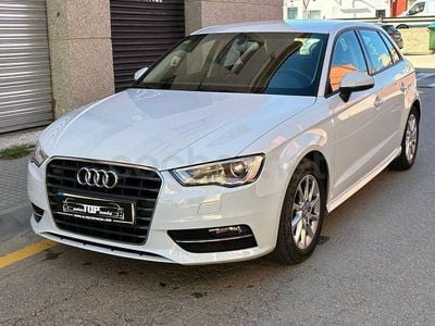 Usado Audi A3 Attraction 110 HP (80 kW) 2014 Branco Sedan
