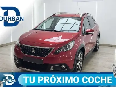 Usado Peugeot 2008 Allure 120 CV (88 kW) 2019 Rojo SUV