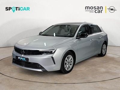 Usado Opel Astra Edition 110 CV (80 kW) 2024 Blanco/gris/rojo/azul/negro/amarillo Berlina