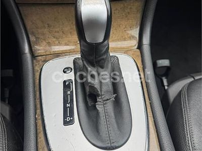 Negro Usado 2002 Mercedes E220 Elegance Berlina | 4100 € (Precio justo)