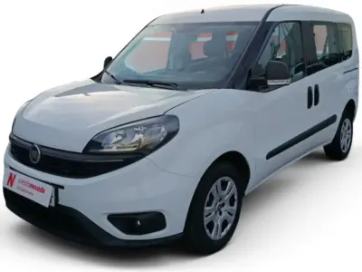 Usado Fiat Doblò S 105 CV (77 kW) 2023 Blanco Monovolumen