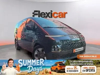 Usado Hyundai Staria 177 CV (130 kW) 2023 Gris Monovolumen