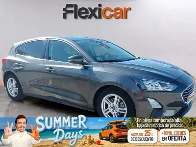 Usado Ford Focus Trend+ 125 CV (91 kW) 2019 Gris Berlina