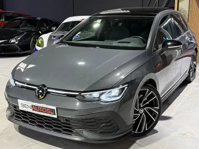 Usado VW Golf VIII GTI Clubsport 300 CV (220 kW) 2024 Gris / plata Berlina