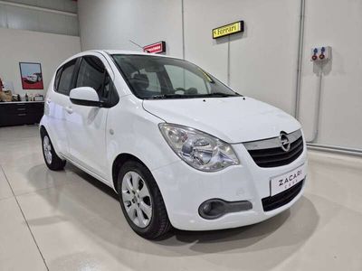 Usado Opel Agila Enjoy 86 CV (63 kW) 2009 Blanco Utilitario