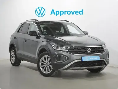 Usado VW T-Roc Life 150 CV (110 kW) 2023 Gris SUV