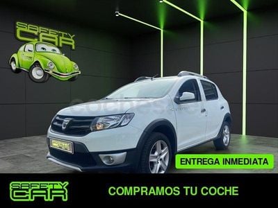 Usado Dacia Sandero Stepway 90 CV (66 kW) 2015 Blanco Utilitario